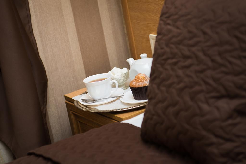 Dvoryanskiy Hotel Dnipro Exteriör bild