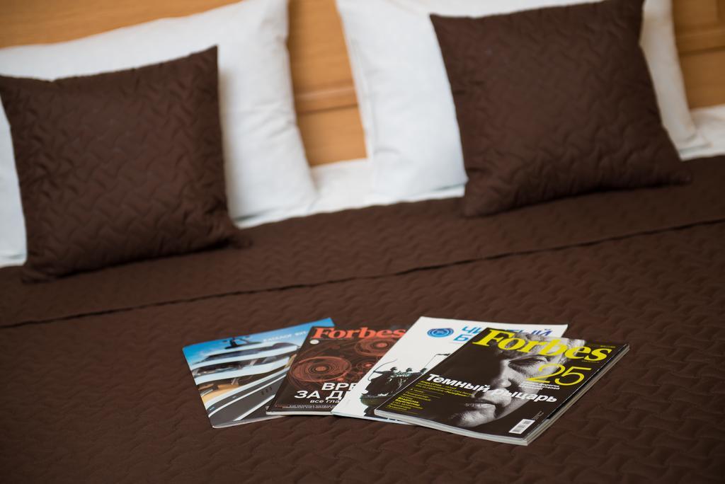 Dvoryanskiy Hotel Dnipro Rum bild