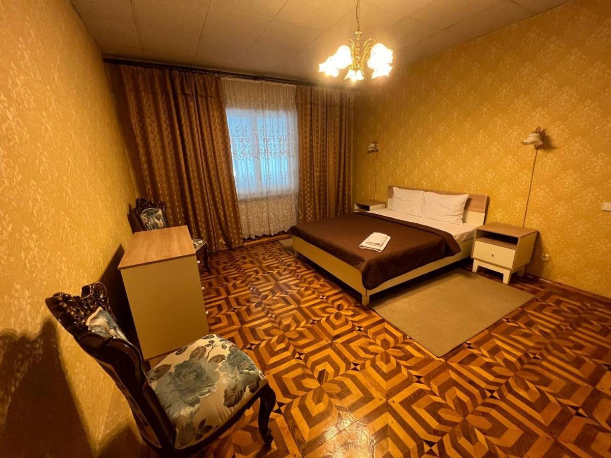 Dvoryanskiy Hotel Dnipro Exteriör bild